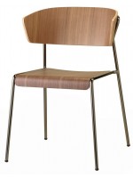 LISA WOOD Choice beendet Wohn- oder Objektdesignsessel