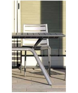 SOLIS in verschiedenen Größen fester Tisch aus Aluminium für Gartenterrassen Residenz Hotel Bar Restaurant Chalets
