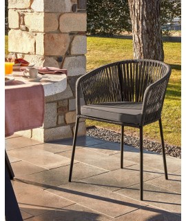 EZIO chaise au choix avec accoudoirs en corde polyester et structure en acier galvanisé et coussin d'assise