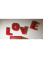 LOVE set 4 lettere decorative in metallo rosso finitura anticata