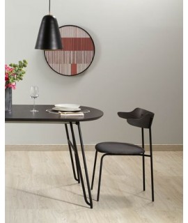 TROPEA 140 Länge 220 oder 170 Länge 320 ovaler ausziehbarer Tisch mit Eschenplatte und schwarzen Metallbeinen