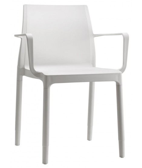 CHLOE' TREND en technopolymère fauteuil dans des couleurs différentes pour les restaurants empilables jardin maison réunion