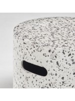 CEM stool or table in concrete resistant for gardens and terraces