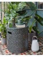 RAVER sgabello o tavolino in cemento resistente per giardini e terrazzi