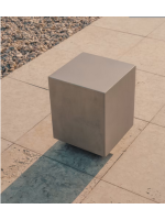 ALEA sgabello o tavolino in cemento resistente per giardini e terrazzi