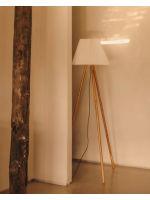 GROVE tripod in solid rubber wood and beige pleated lampshade floor lamp