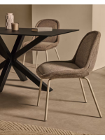 LAMPAG in ciniglia marrone chiaro e gambe in metallo beige opaco sedia design