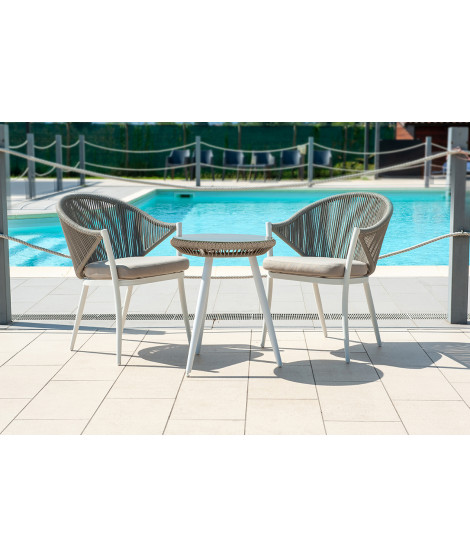 ALESTER set 2 poltroncine e 1 tavolino bianco o tortora in alluminio e corda e cuscino di seduta incluso per interno ed esterno