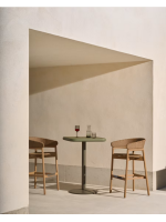 EDISCO Tisch 96 cm hoch mit 70x70 Grün Betonplatte und Grün lackiertem Metallgestell für Bars Eisdielen Restaurants