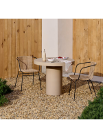 MESSY sedia con braccioli in rattan naturale e struttura in metallo nero per esterno o interno