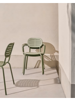 JULIE chaise avec accoudoirs en acier galvanisé choix de couleur pour jardin ou terrasse