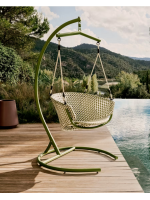 ARIA poltrona sospesa in rattan intrecciato con struttura in alluminio e cuscini inclusi per interno o esterno