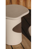 MIMI' mesa pequeña en hormigón resistente para jardines y terrazas