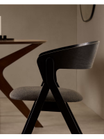 KOUFONISSI sedia in impiallacciatura di frassino nero e gambe in legno massello di caucciù con finitura nera design casa