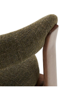 DARSA Silla en tejido efecto chenilla verde y patas en madera maciza de fresno con acabado nogal