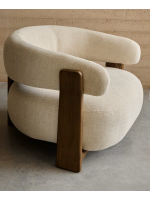 LYNCH fauteuil en tissu effet chenille beige et pieds en frêne massif finition noyer