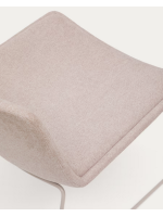 BABEL beigefarbener Stoffsessel und beigefarbene Metallbeine Wohndesign