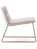 CABOT Sessel aus beigem Stoff und terrakottafarbenen Metallbeinen Wohndesign