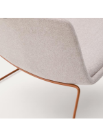 CABOT Sessel aus beigem Stoff und terrakottafarbenen Metallbeinen Wohndesign