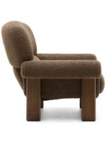 KRUZOF sillón en tejido bouclé marrón y patas en madera maciza de fresno con acabado nogal