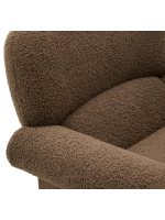 KRUZOF sillón en tejido bouclé marrón y patas en madera maciza de fresno con acabado nogal