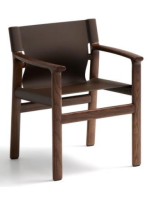 DESTOY Silla con reposabrazos en madera maciza de fresno con acabado nogal y piel natural marrón oscuro