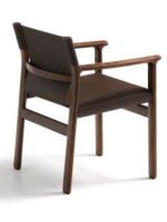 DESTOY Silla con reposabrazos en madera maciza de fresno con acabado nogal y piel natural marrón oscuro