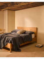 AIRONE Cama de matrimonio con base de 160x200 o 180x200 en chapa de roble y madera maciza de roble con acabado natural