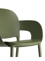 HUG Silla con reposabrazos de tecnopolímero opción de color apilable interior y exterior