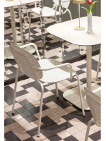 SISI DOTS Silla con reposabrazos elección de color en acero galvanizado y pintado apilable para interior o exterior