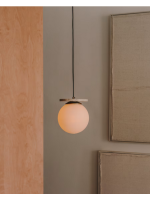 PATTY Deckenleuchte aus Travertin und Milchglaskugel Design