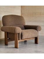 MOMENT fauteuil en tissu bouclé marron et pieds en frêne massif finition noyer