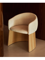 MALISA Silla con reposabrazos en chenilla hidrófuga beige y chapa de roble